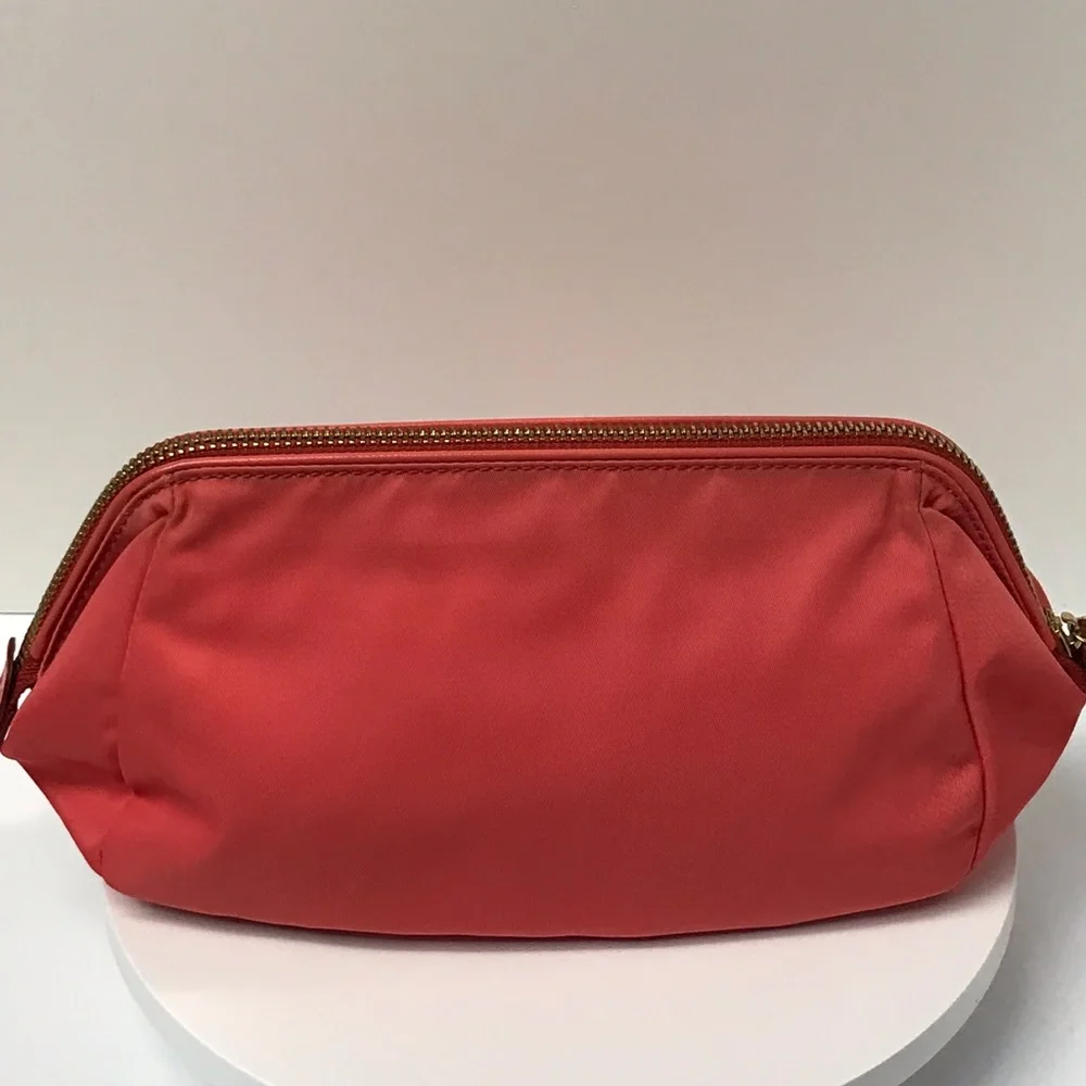 Salvatore Ferragamo Vara Ribbon Large Nylon Cosmetic Bag 😍